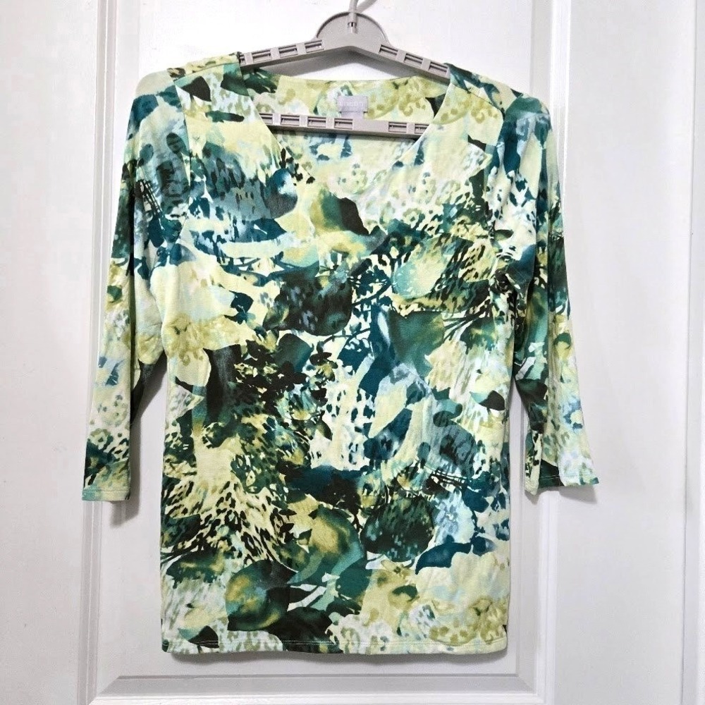 Chico's Women Top Abstract Floral Print Rayon Spandex Casual Size 1‎ M - Picture 2 of 8